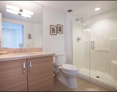 13650 Marina Pointe Drive - Photo Thumbnail 17