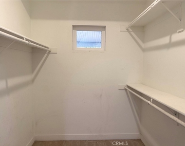 2975 Gibson Street - Photo Thumbnail 13