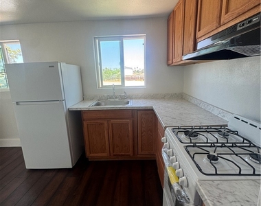 690 N Perris Boulevard - Photo Thumbnail 10