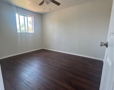 690 N Perris Boulevard - Photo Thumbnail 2