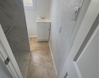 690 N Perris Boulevard - Photo Thumbnail 5