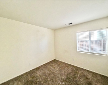 102 Goldenrod Avenue - Photo Thumbnail 21