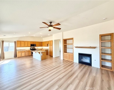 102 Goldenrod Avenue - Photo Thumbnail 10