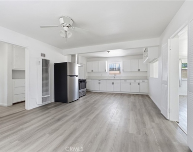 4851 W Avenue M8 - Photo Thumbnail 7