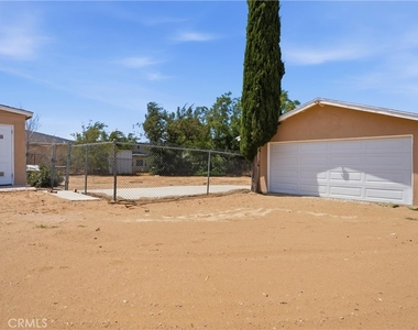 4851 W Avenue M8 - Photo Thumbnail 1