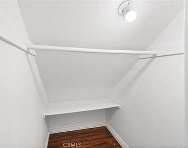 10811 Des Moines - Photo Thumbnail 24
