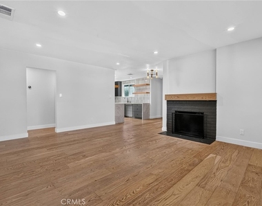 5418 Sanchez Drive - Photo Thumbnail 3