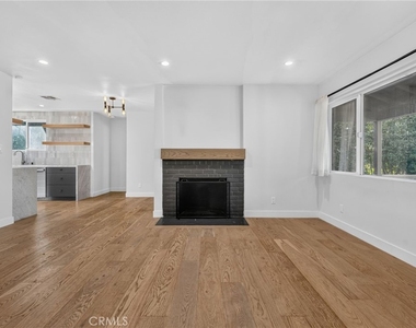 5418 Sanchez Drive - Photo Thumbnail 5