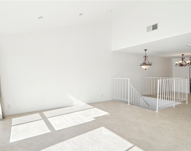 19535 Rinaldi Street - Photo Thumbnail 6