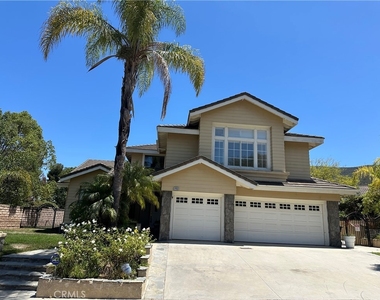 1700 Bronzewood Court - Photo Thumbnail 2