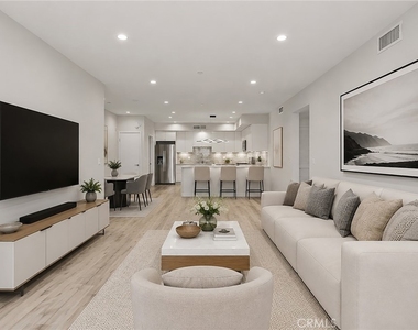 5820 La Mirada Avenue - Photo Thumbnail 7