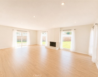 10661 Coraline Place - Photo Thumbnail 17