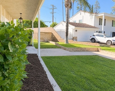 10661 Coraline Place - Photo Thumbnail 2