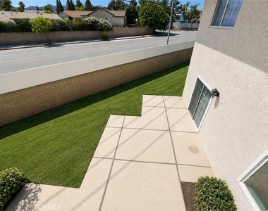 10661 Coraline Place - Photo Thumbnail 32