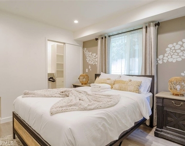 10916 Hesby Street - Photo Thumbnail 42