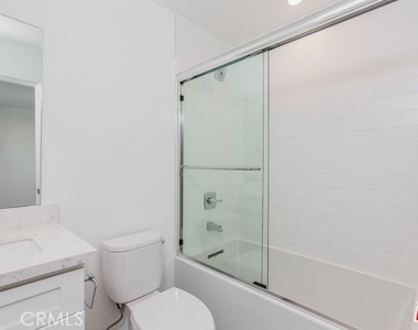 10916 Hesby Street - Photo Thumbnail 10