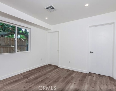 10916 Hesby Street - Photo Thumbnail 23