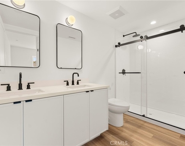 226 B Arena Street - Photo Thumbnail 8