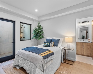947 7th Street - Photo Thumbnail 50