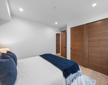 947 7th Street - Photo Thumbnail 46