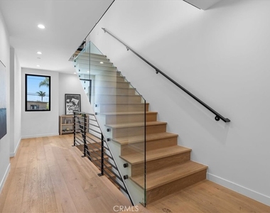 947 7th Street - Photo Thumbnail 23