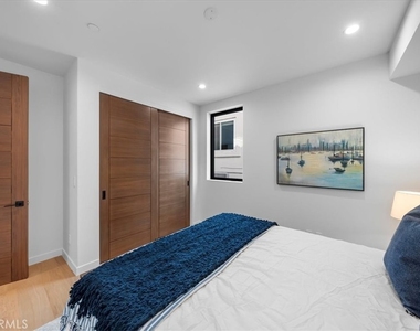 947 7th Street - Photo Thumbnail 45