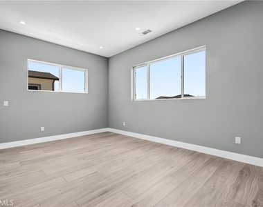2130 W 238th Street - Photo Thumbnail 18