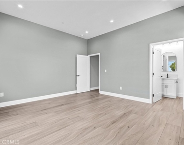 2130 W 238th Street - Photo Thumbnail 29
