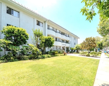 972 E California Boulevard - Photo Thumbnail 20