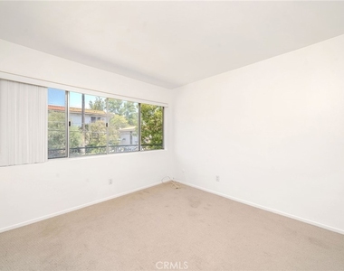 972 E California Boulevard - Photo Thumbnail 15