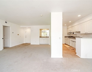 972 E California Boulevard - Photo Thumbnail 7