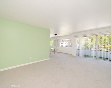 972 E California Boulevard - Photo Thumbnail 2