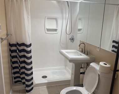 600 E Ash Street - Photo Thumbnail 8