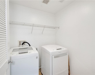 15723 Parkhouse Drive - Photo Thumbnail 14