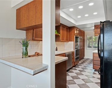 1150 W 13th Street - Photo Thumbnail 16