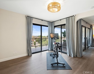 1150 W 13th Street - Photo Thumbnail 10