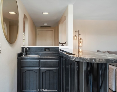 1150 W 13th Street - Photo Thumbnail 8