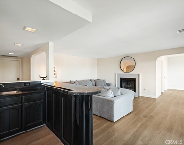 1150 W 13th Street - Photo Thumbnail 6