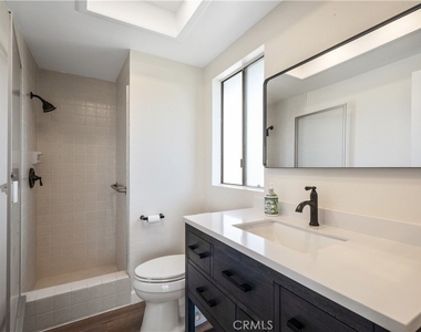 1150 W 13th Street - Photo Thumbnail 12