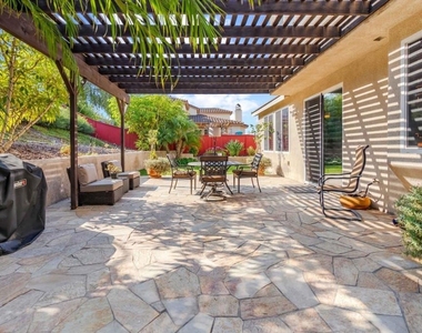 465 Avenida Antonio - Photo Thumbnail 25