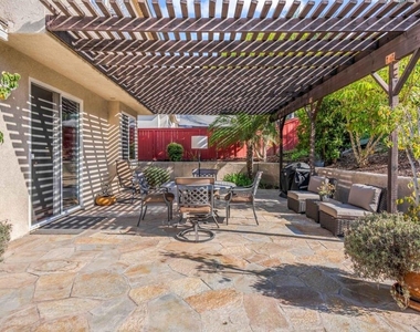 465 Avenida Antonio - Photo Thumbnail 23