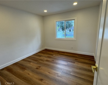 213 N Royal - Photo Thumbnail 18
