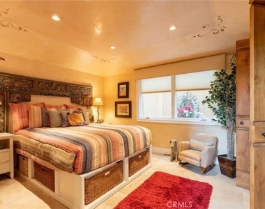 900 E Balboa Boulevard - Photo Thumbnail 15
