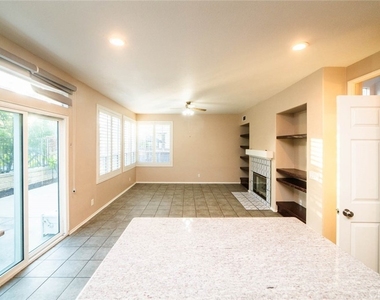 27 Larkmead - Photo Thumbnail 14