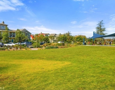 85 Promesa Avenue - Photo Thumbnail 17