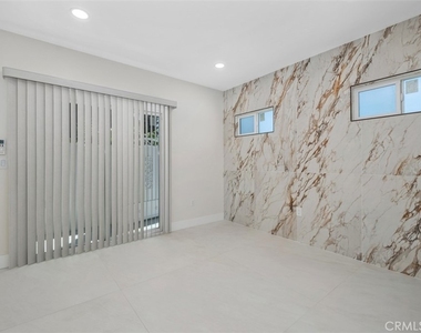 21316 Bulkhead Circle - Photo Thumbnail 9