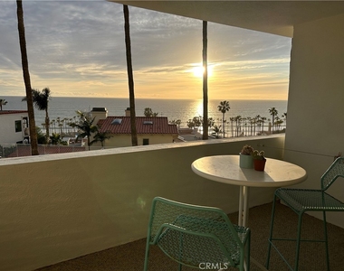 420 Monterey Lane - Photo Thumbnail 9