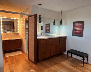 420 Monterey Lane - Photo Thumbnail 18