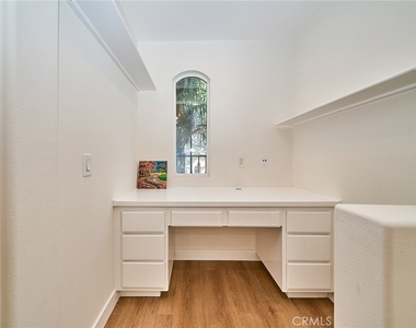 6377 Peach Ave - Photo Thumbnail 15