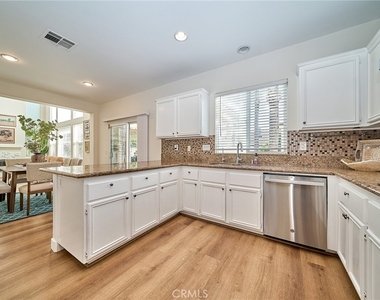 6377 Peach Ave - Photo Thumbnail 9